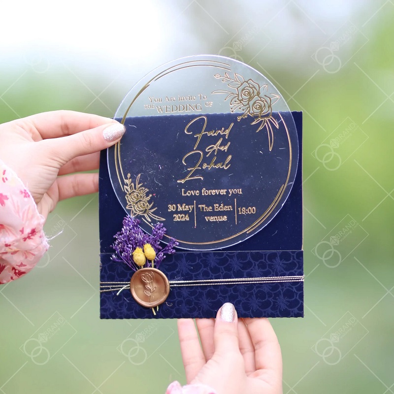 «لطفاً به اندازه شام هدیه بدهید!»؛ کارت دعوت جنجالی یک عروسی